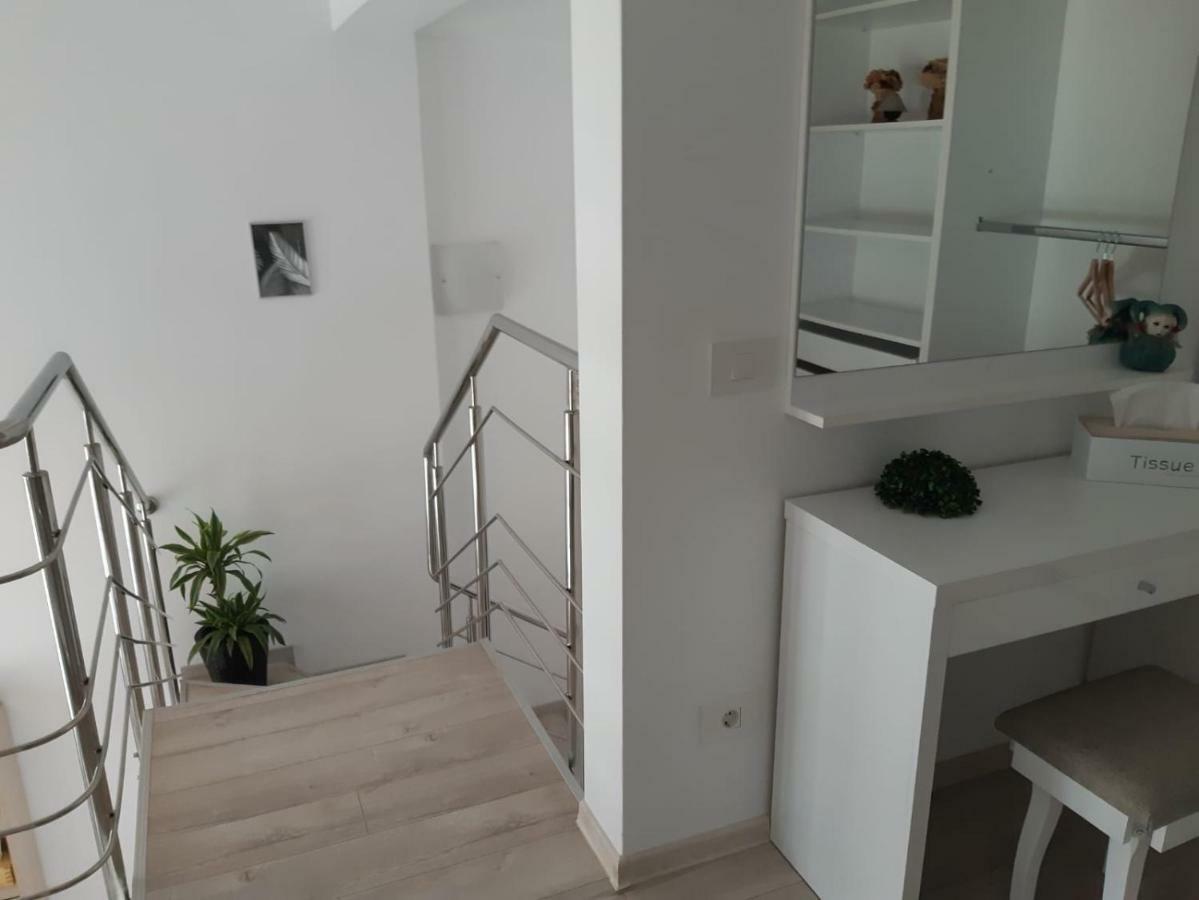 Apartament Ana Premium Apartment Oradea Ngoại thất bức ảnh